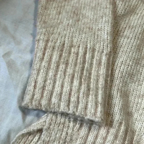 Banana Republic Factory Cozy Turtleneck Sweater Small Petite - Picture 5 of 6